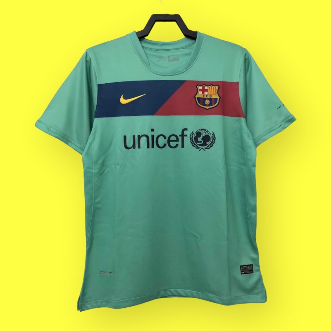 Barcelona Away 2010/11